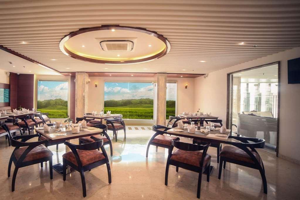 Comfort Inn Benares Restaurant photo