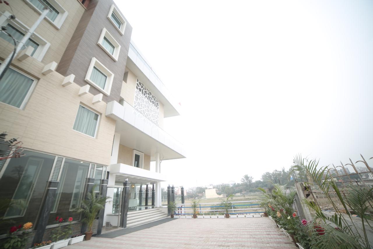 Comfort Inn Benares Exterior photo